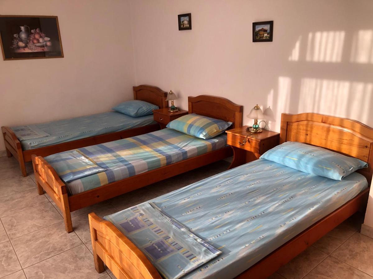 佩佩托酒店 Durrës 外观 照片
