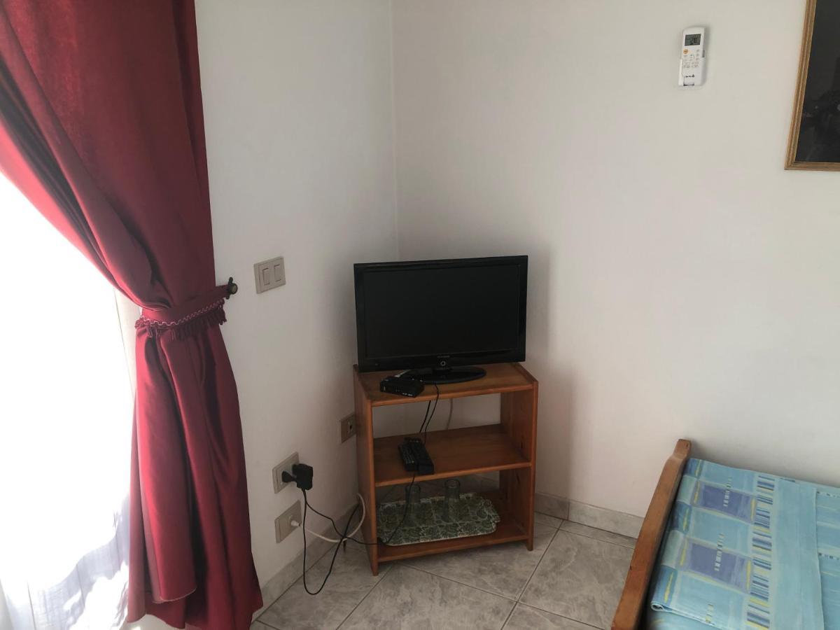 佩佩托酒店 Durrës 外观 照片