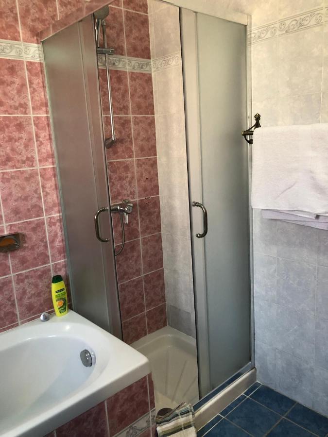 佩佩托酒店 Durrës 外观 照片